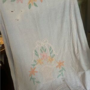 Vintage Chenille Queen Comforter